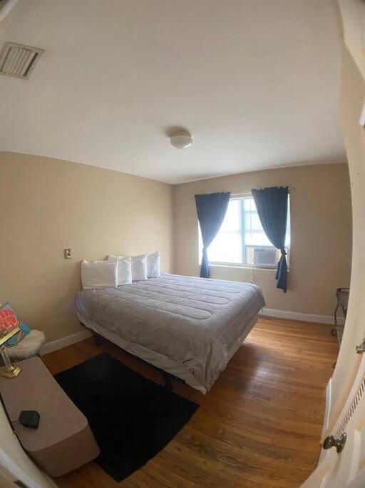 Private One-Bedroom 8 -Directly Across From Beach St. Pete Beach Exterior foto